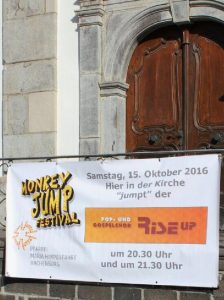 Monkey Jump Banner